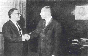 Jean Thiriart, ex-ami du Grand Reich Allemand, prend cong du Ministre Egyptien Hafez Ghanem. (La Nation Europenne, dcembre 1968)